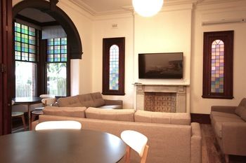 Dalziel Lodge - Holiday Adelaide 24