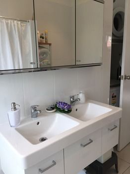 Sydney Executive Garden Villa - Holiday Adelaide 5