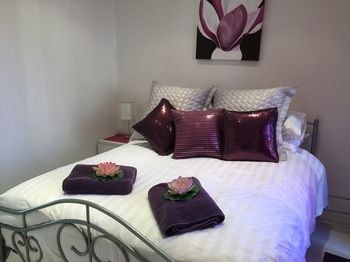 Sydney Executive Garden Villa - Holiday Adelaide 8