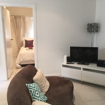 Sydney Executive Garden Villa - Holiday Adelaide 27