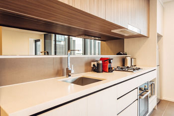 City Edge Box Hill - Holiday Adelaide 8