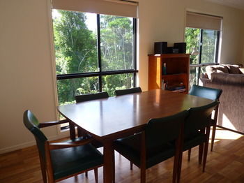 Bellthorpe Stays - Holiday Adelaide 13