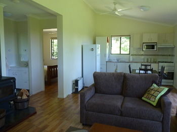 Bellthorpe Stays - Holiday Adelaide 14