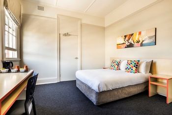 The Granville Hotel - Holiday Adelaide 26