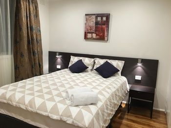 Ivy Units Glen Waverley - Holiday Adelaide 2