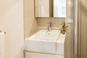 AKOM Melbourne - Holiday Adelaide 5