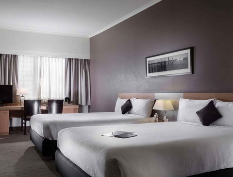 Ibis Brisbane - Holiday Adelaide 4