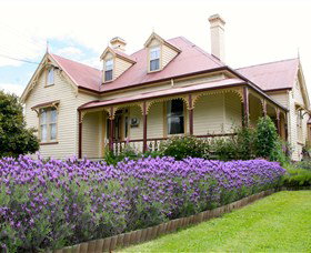 Cambridge House B&B - Holiday Adelaide 0