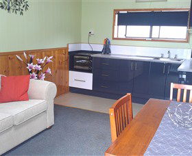 Hobart Cabins And Cottages - Holiday Adelaide 4