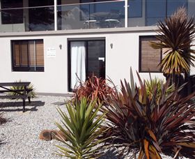 Beach Apartments - Holiday Adelaide 4