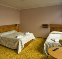 Somerset Hotel - Holiday Adelaide