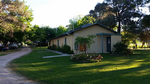 Valley View Caravan Park - Holiday Adelaide 1