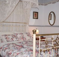 Cuddledoon Cottages BB - Holiday Adelaide