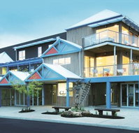 The Island Accommodation - Phillip Island YHA - Holiday Adelaide