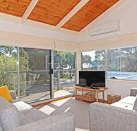 Barrakee Beach House - Anglesea - Holiday Adelaide
