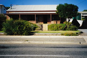 Botts Beach Retreat - Holiday Adelaide 1