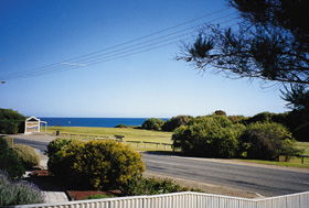 Botts Beach Retreat - Holiday Adelaide 2