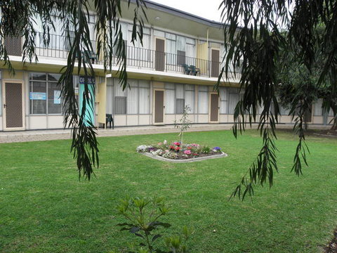 Capri Lodge Apartments - Holiday Adelaide 0