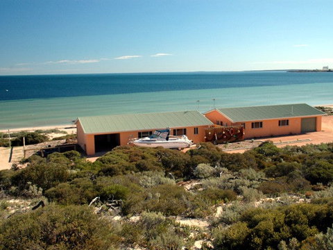 Ceduna Shelly Beach Caravan Park - Holiday Adelaide 0