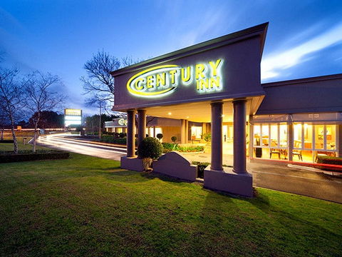 Century Inn - Holiday Adelaide 0