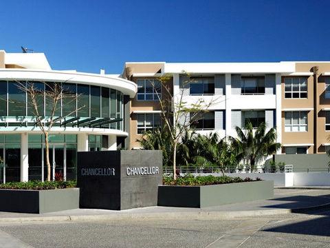Chancellor Executive Apartments - Holiday Adelaide 0