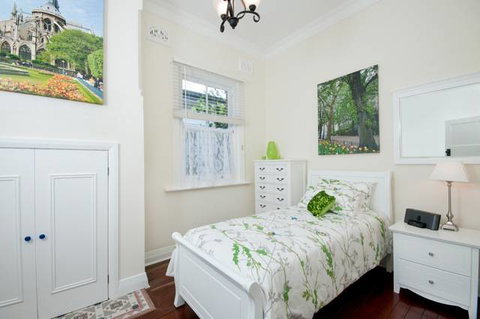 Petite Chalet - Holiday Adelaide 2