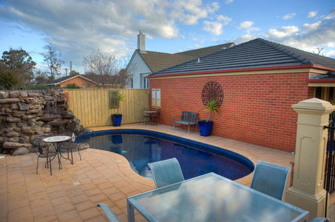 Georgian Motor Lodge - Holiday Adelaide 2