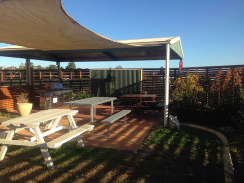 Gympie Caravan Park - Queens Park - Holiday Adelaide 0
