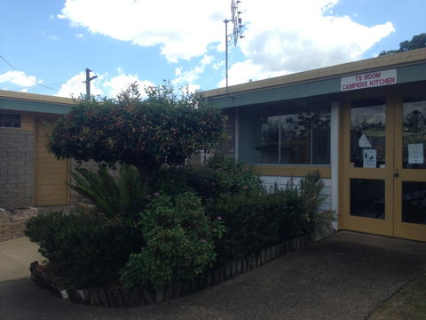 Gympie Caravan Park - Queens Park - Holiday Adelaide 3