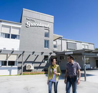 Hotel Gracelands - Holiday Adelaide