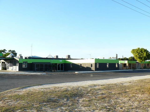 Jurien Bay Hotel Motel - Holiday Adelaide 0