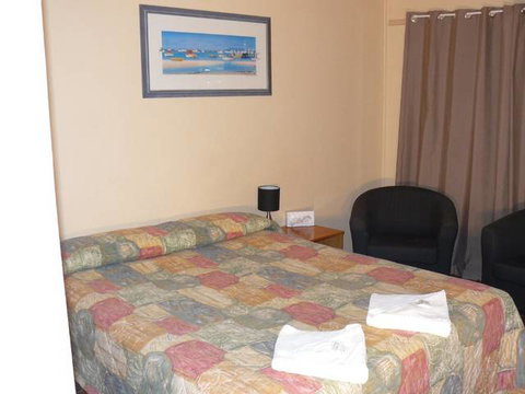 Jurien Bay Hotel Motel - Holiday Adelaide 2