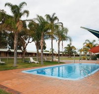 Kalbarri Palm Resort Golden Chain - Holiday Adelaide