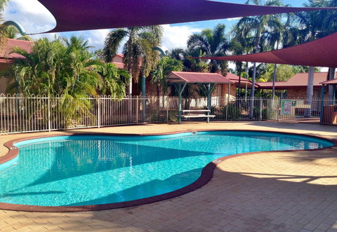 Karratha Apartments - Holiday Adelaide 1