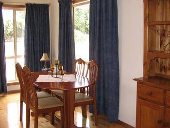 Macburn Self Contained Cottages, Dog Friendly - Holiday Adelaide 1