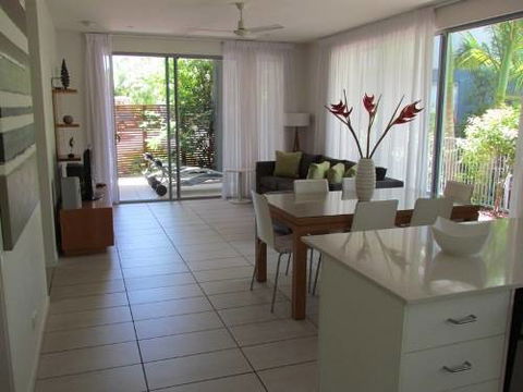 Metzo Noosa Resort - Holiday Adelaide 4