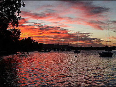 Noosa Place Resort - Holiday Adelaide 1
