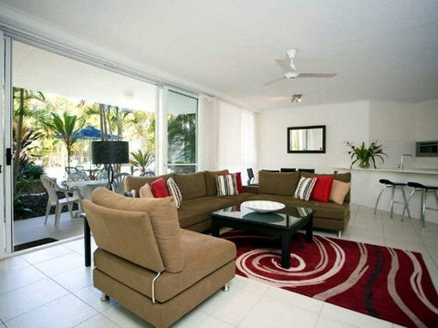 Noosa Tropicana - Holiday Adelaide 3