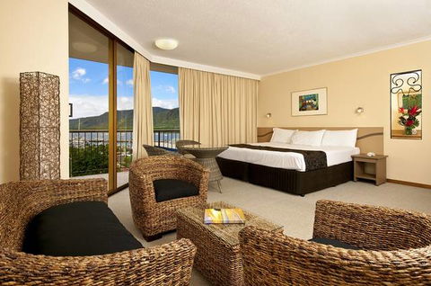 Pacific Hotel Cairns - Holiday Adelaide 0
