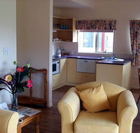 Poinciana Cottages - Holiday Adelaide