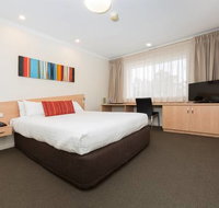 Premier Hotel  Apartments - Holiday Adelaide