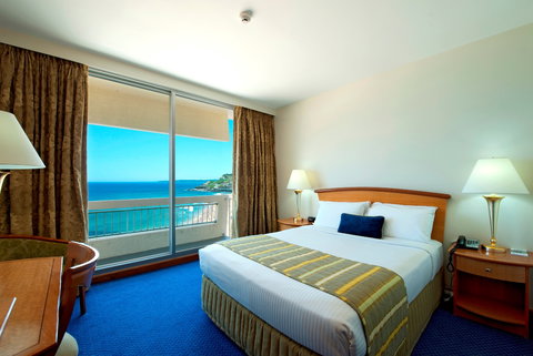 Quality Hotel NOAH'S On The Beach - Holiday Adelaide 0