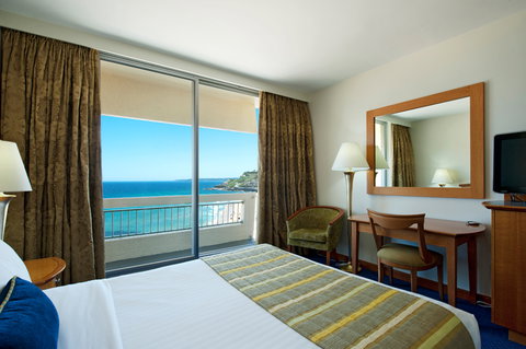 Quality Hotel NOAH'S On The Beach - Holiday Adelaide 6