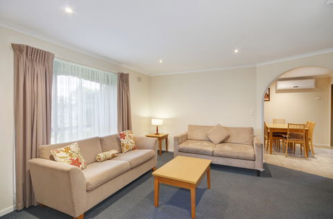 Parkwood Motel & Apartments - Holiday Adelaide 2