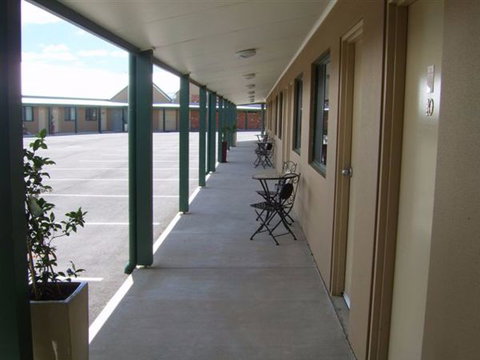 Bakehouse Motel Goulburn - Holiday Adelaide 2