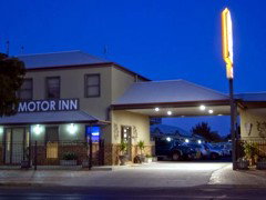Saltbush Motor Inn - Holiday Adelaide 3