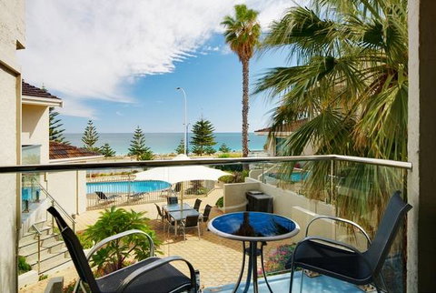 Seashells Scarborough - Holiday Adelaide 0