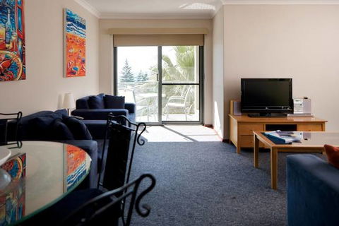 Seashells Scarborough - Holiday Adelaide 4