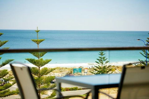 Seashells Scarborough - Holiday Adelaide 7