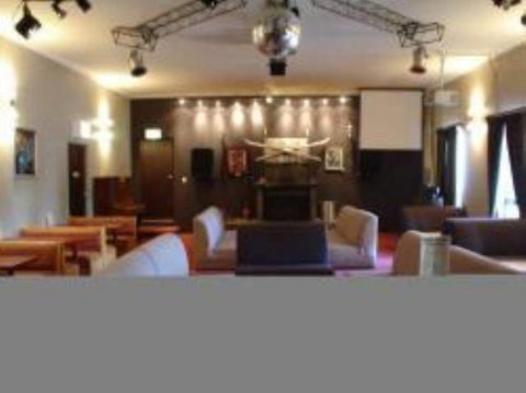 Southern Cross Motor Inn & Tourist Park - Holiday Adelaide 0